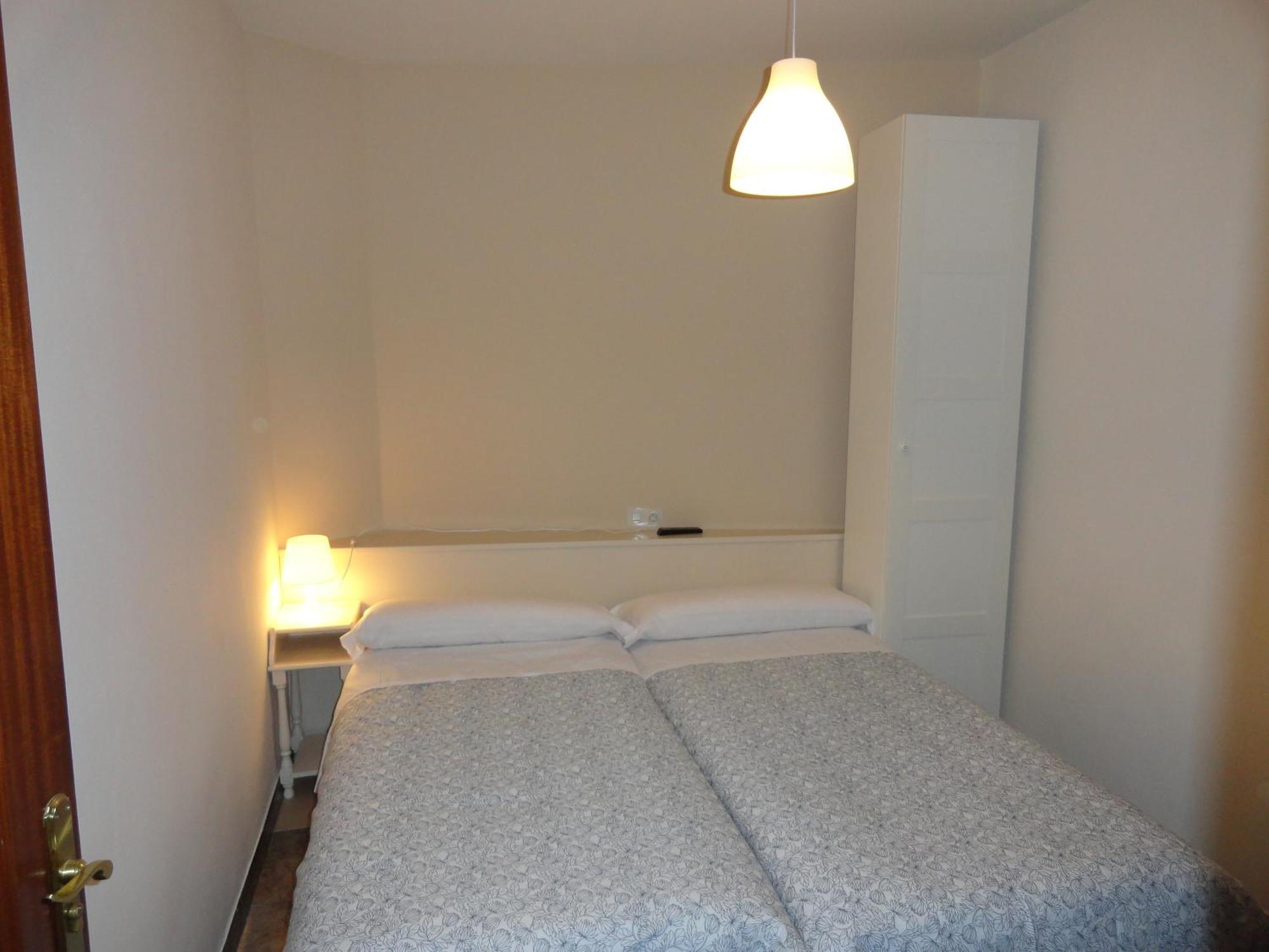Hostal Alistana Madrid Bagian luar foto